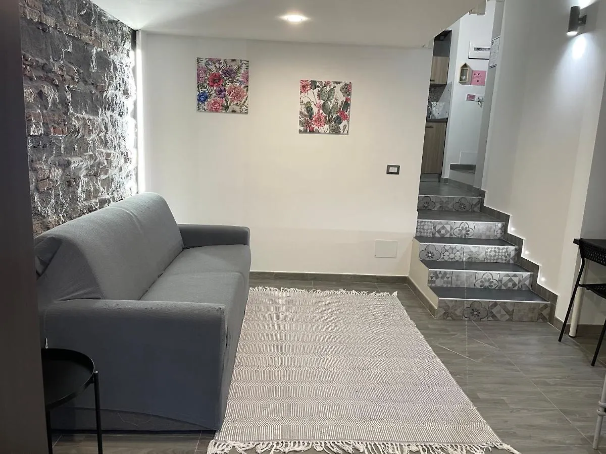 Apartament La Casa Di Karola Katania