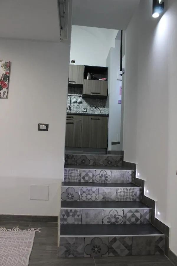 Apartament La Casa Di Karola Katania